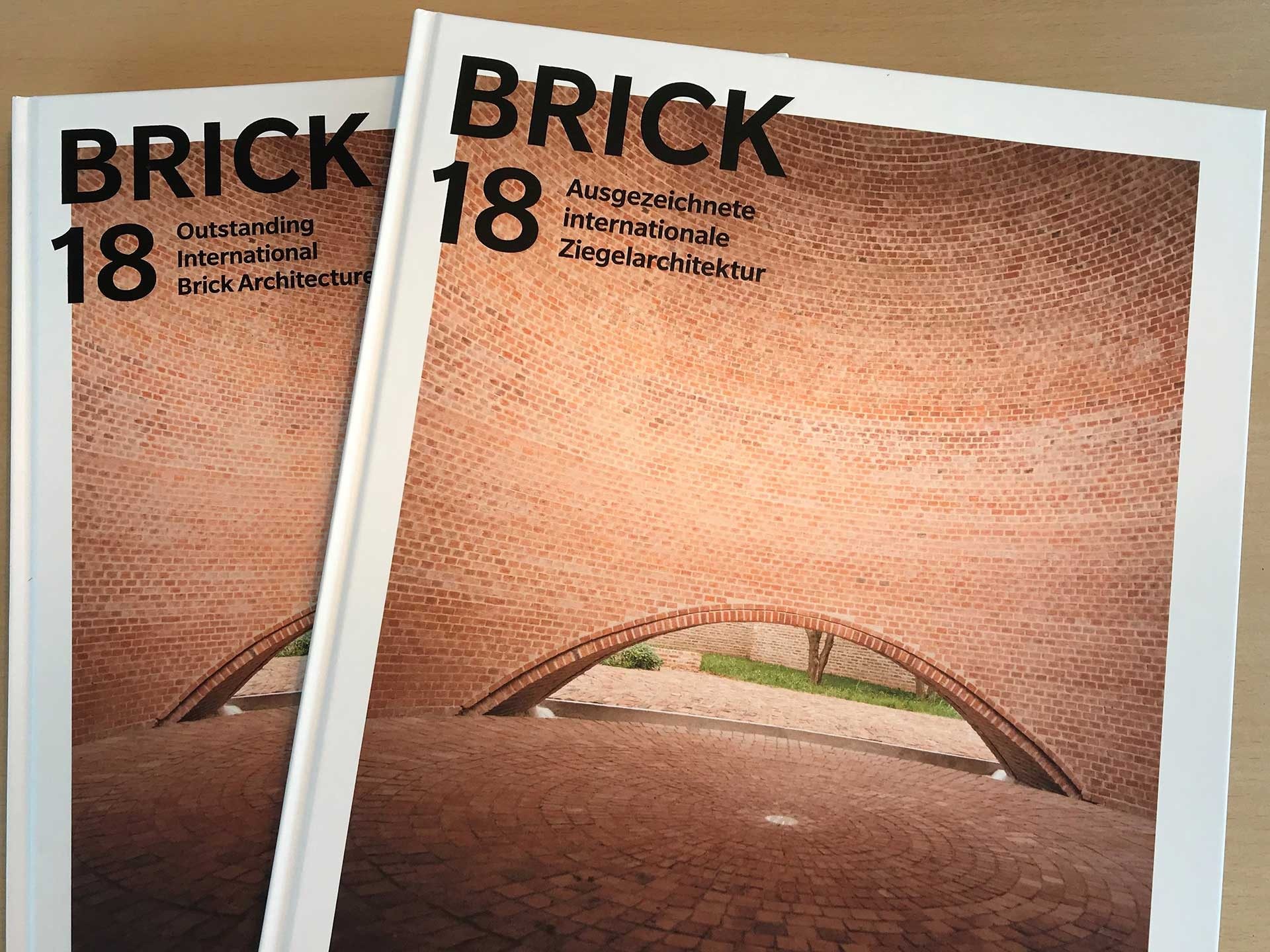 Brick Book 2018 cover in english and german, 