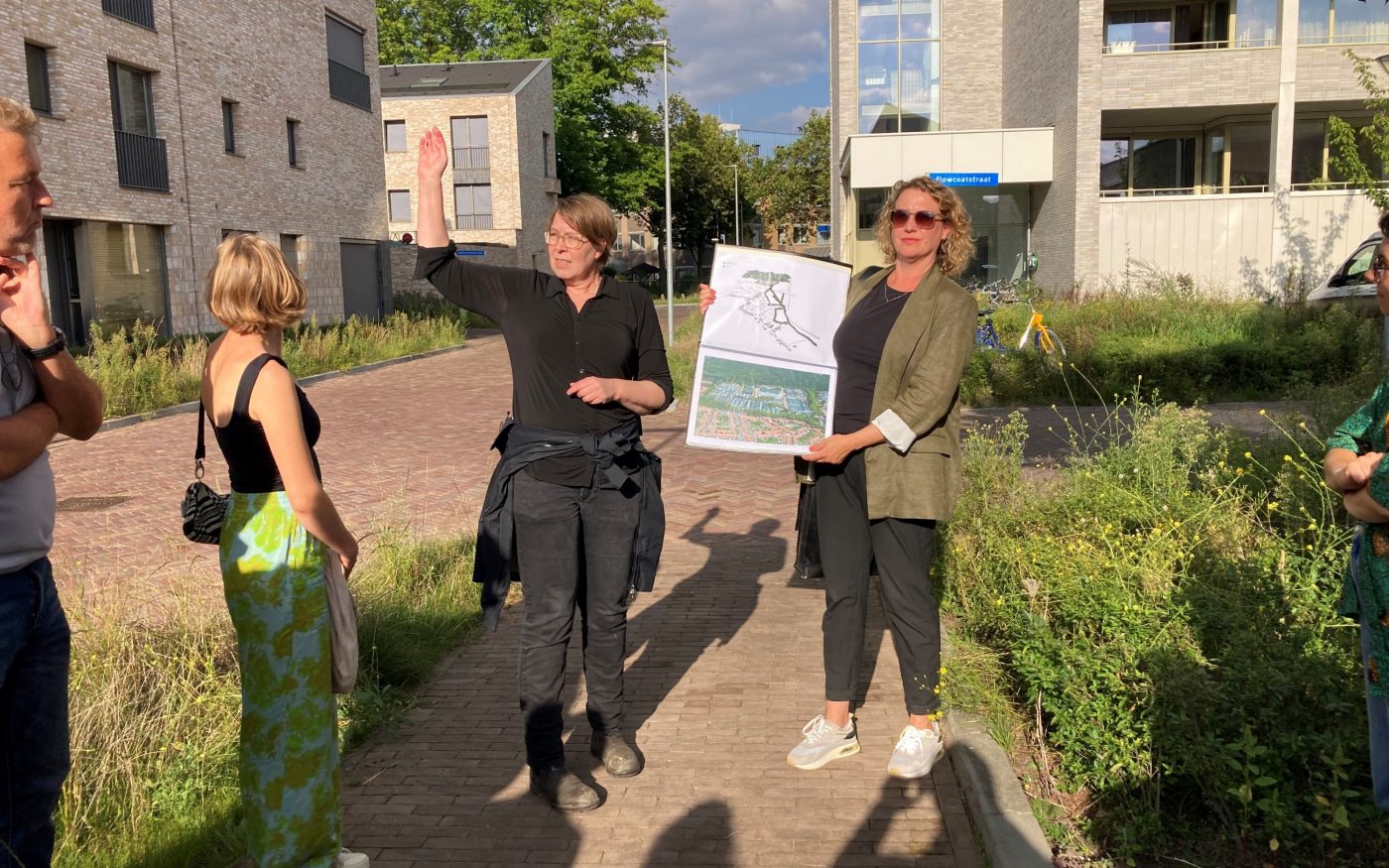 Brick Award 22 Nominee InsighTour TV Tube Factory