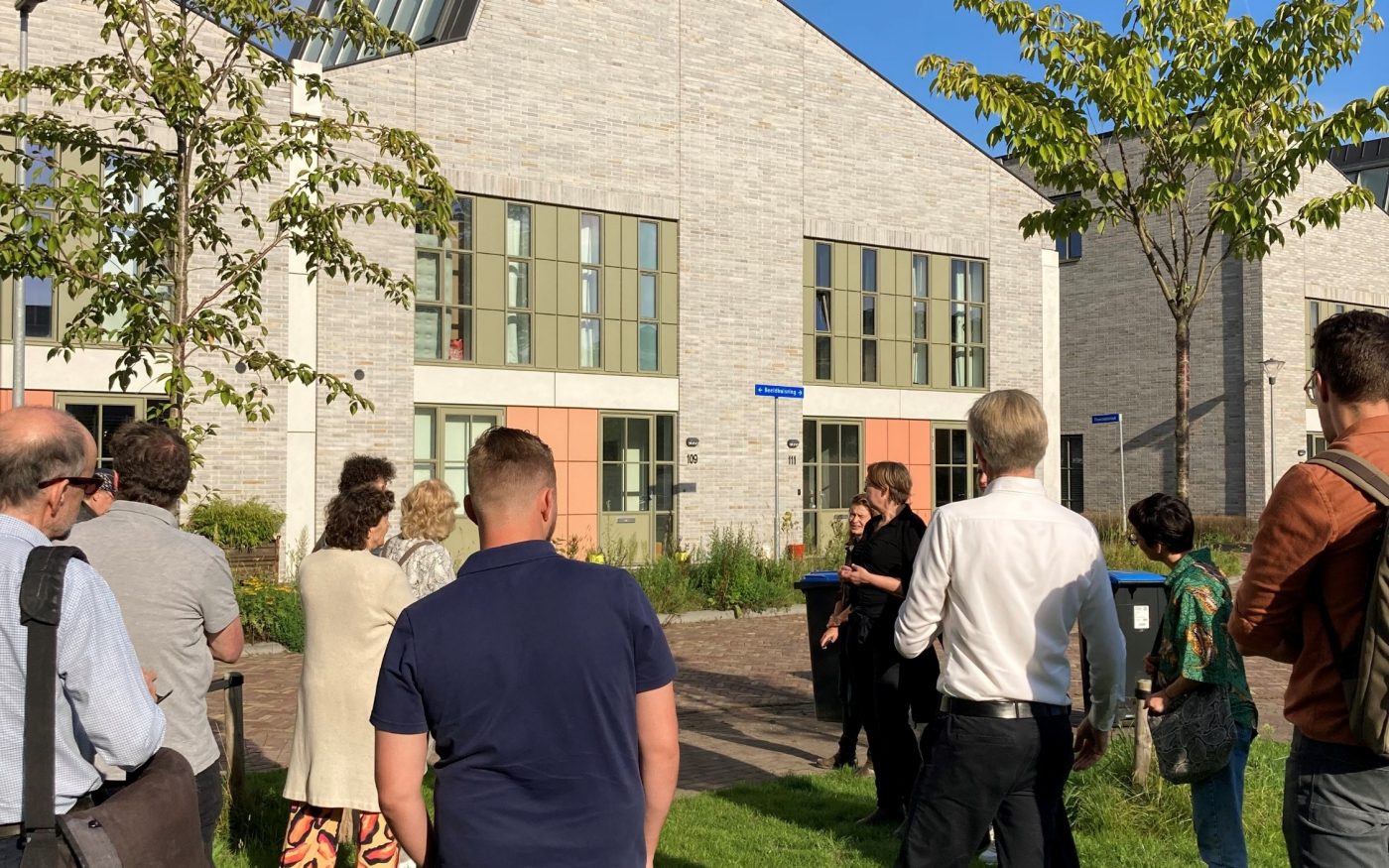 Brick Award 22 Nominee InsighTour TV Tube Factory