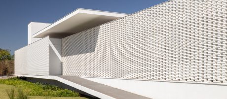 Brick Award 26 Nominee White House - Bloco arquitetos