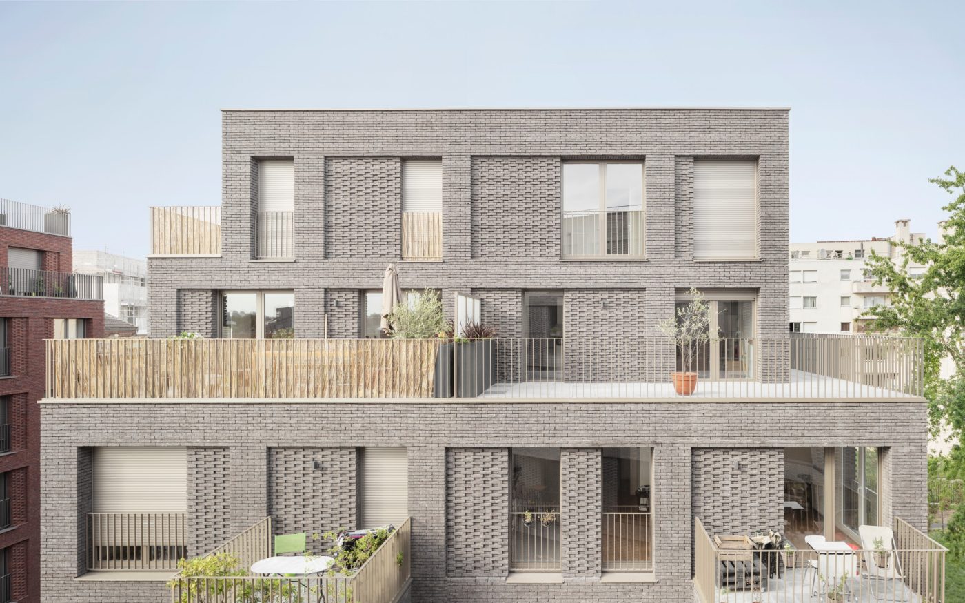 88 housing units Pantin, Brick Award 22 Category "Living together", Architects: Avenier Cornejo Architects. view at higher floor from outside