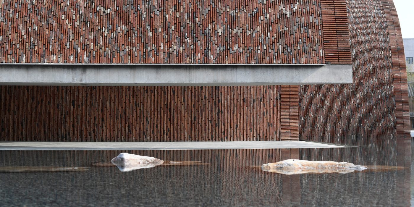 Jingdezhen Imperial Kiln Museum. Brick Award 22 Category "Sharing public spaces". Studio Zhu Pei. Outside view