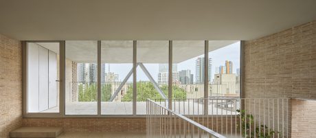 Brick Award 26 Nominee SOCIAL ATRIUM - 54 DWELLINGS IN THE BESÒS - Peris+Toral