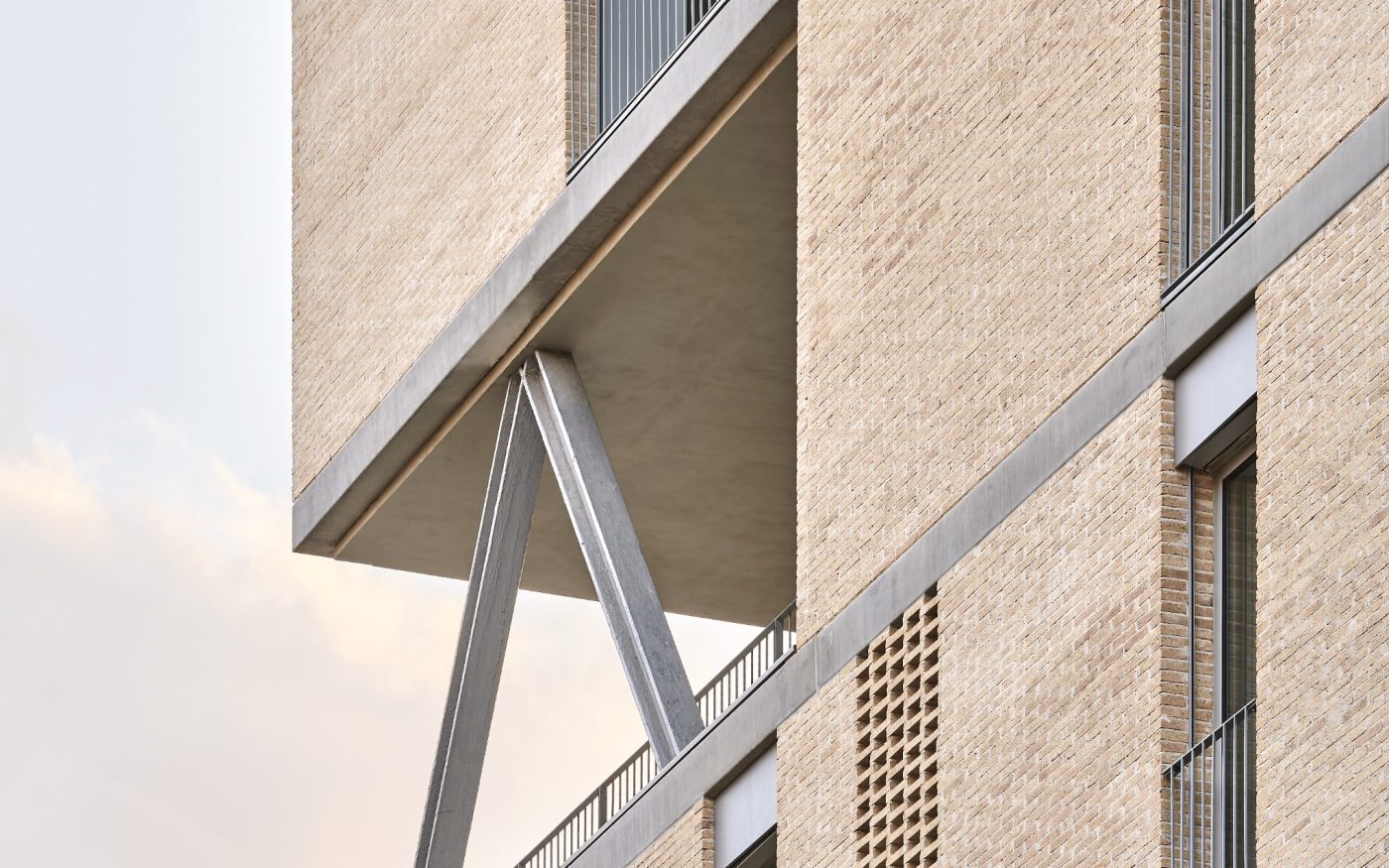 Brick Award 26 Nominee SOCIAL ATRIUM - 54 DWELLINGS IN THE BESÒS - Peris+Toral