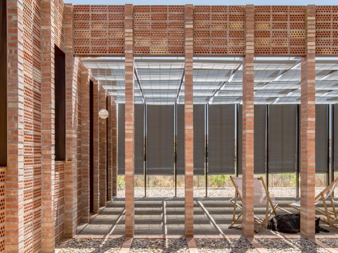 Brick Award 26 Nominee Manel e Montse House - OBO Estudi