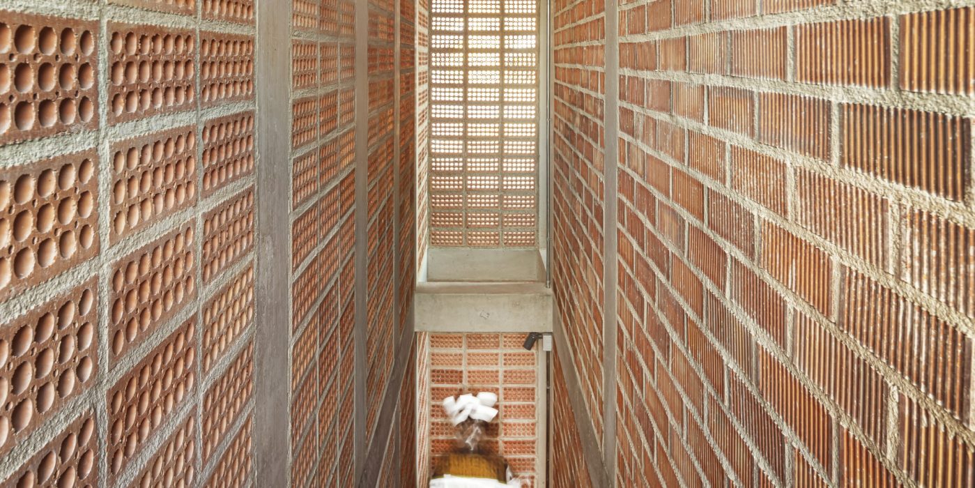 Brick Award 26 Nominee Firemen tower in Vall d'Hebron - Carles Enrich Studio